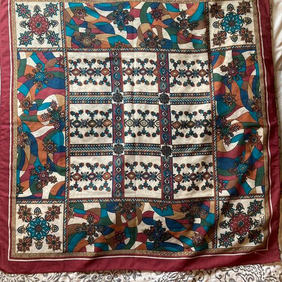 brilliant colored scarf - Picture 4 of 7